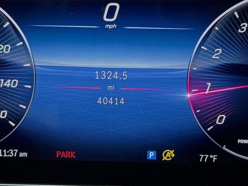 Used 2022 Mercedes-Benz C 300 Sedan image 8