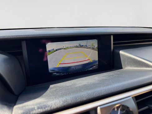 Used 2019 Lexus IS 300 w/ Premium Package RWD image 23