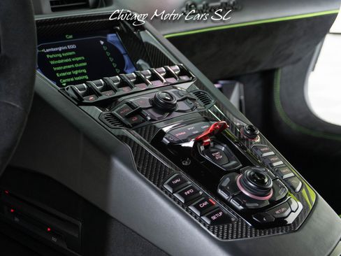 Used 2019 Lamborghini Aventador SVJ AWD/4WD image 40