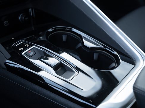 New 2025 Audi Q5 Prestige image 17