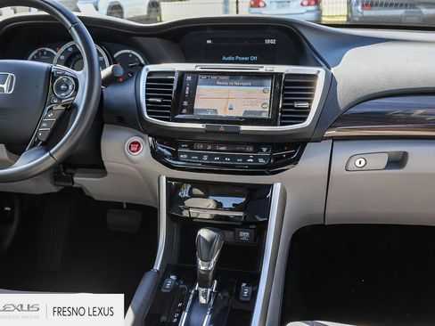 Used 2017 Honda Accord Touring image 16