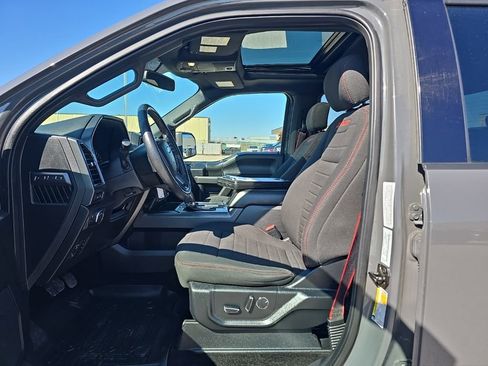 Used 2018 Ford F150 XLT w/ Equipment Group 302A Luxury AWD/4WD image 8