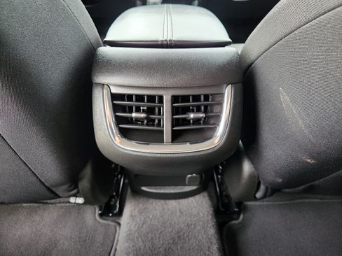 Used 2025 Chevrolet Malibu LT FWD image 33