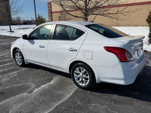 Used 2017 Nissan Versa SV w/ SV Special Edition Package image 3