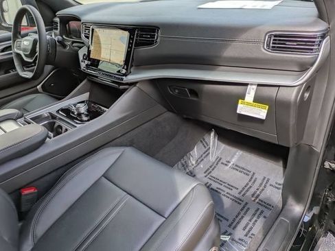 New 2026 Jeep Grand Wagoneer 4WD image 37