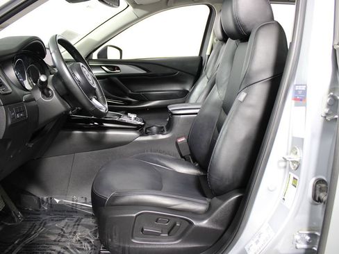 Used 2023 MAZDA CX-9 Touring image 9