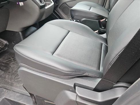 New 2025 Ford Transit 250 image 4