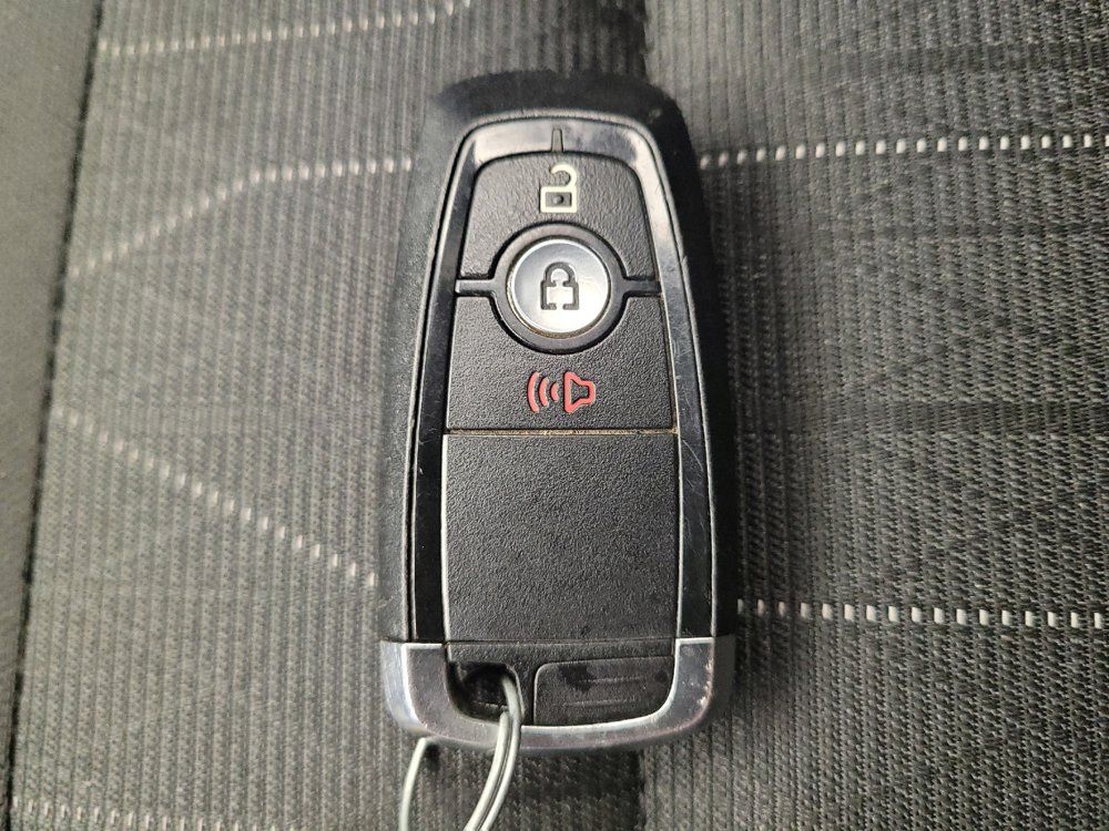 Used 2020 Ford EcoSport SE w/ SE Convenience Package FWD image 32