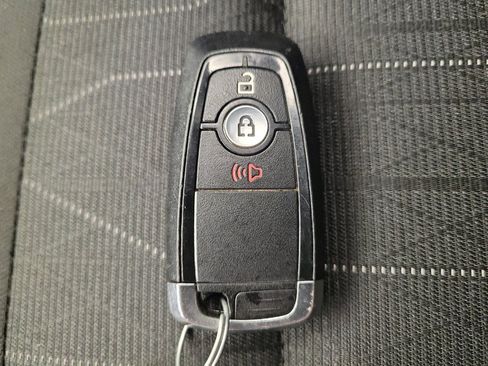 Used 2020 Ford EcoSport SE w/ SE Convenience Package FWD image 32