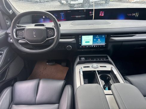 New 2026 Lincoln Navigator Reserve w/ Jet Appearance Package AWD/4WD image 28