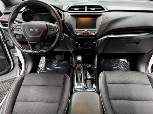 Used 2021 Chevrolet TrailBlazer RS image 37