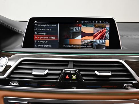 Used 2022 BMW M760i xDrive w/ Luxury Rear Seating Package image 43