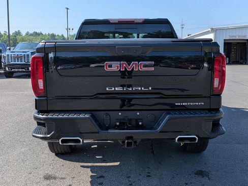Used 2021 GMC Sierra 1500 Denali w/ Denali Premium Package AWD/4WD image 9