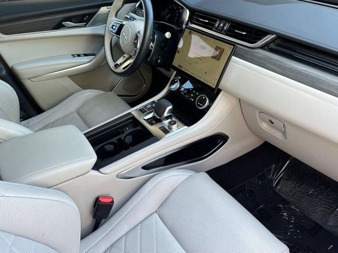 Used 2022 Jaguar F-PACE S AWD/4WD image 37