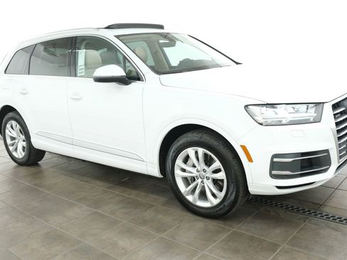 Used 2019 Audi Q7 3.0T Premium Plus AWD/4WD image 6