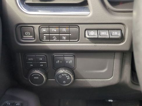 Used 2023 Chevrolet Tahoe High Country image 24