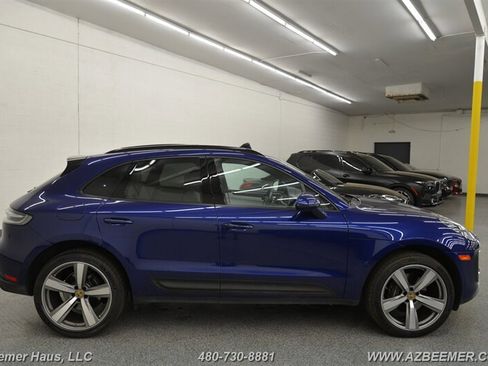 Used 2023 Porsche Macan image 8