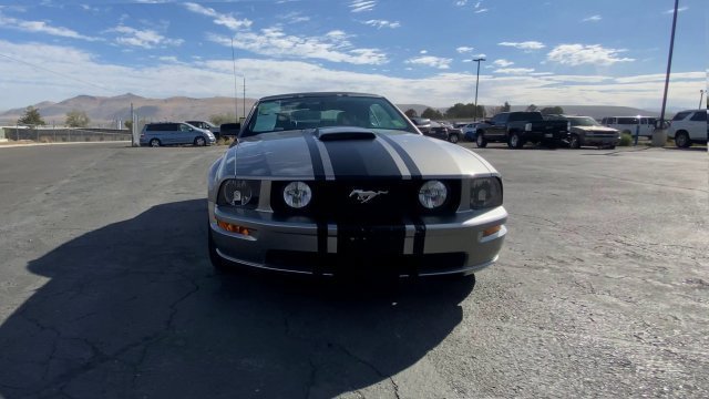 Used 2008 Ford Mustang GT RWD image 3
