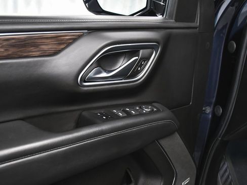 Used 2022 Chevrolet Tahoe LT w/ Luxury Package image 10