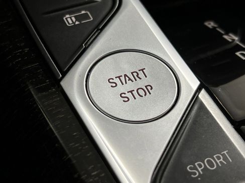 Used 2023 BMW 330e xDrive w/ Premium Package image 31