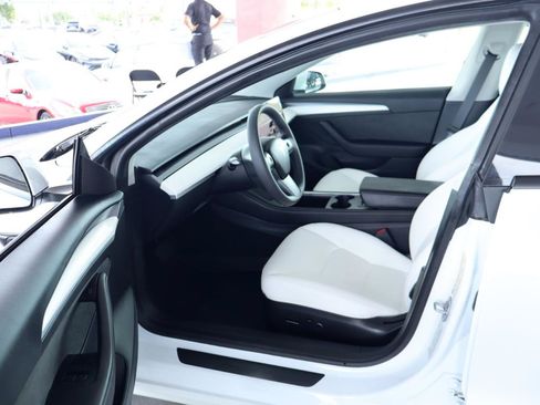 Used 2023 Tesla Model 3 Standard Range RWD image 14