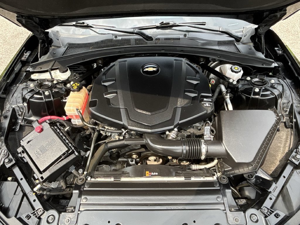 Used 2023 Chevrolet Camaro LT w/ Technology Package RWD image 18