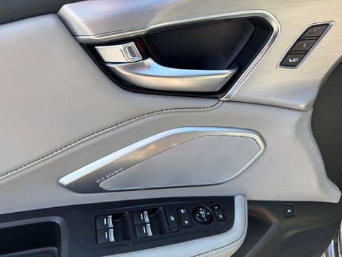 Used 2020 Acura RDX w/ Technology Package AWD/4WD image 10