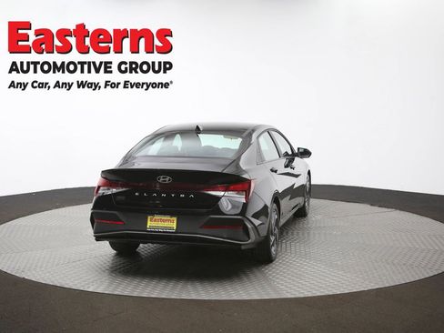 Used 2025 Hyundai Elantra Sport w/ Cargo Package image 38