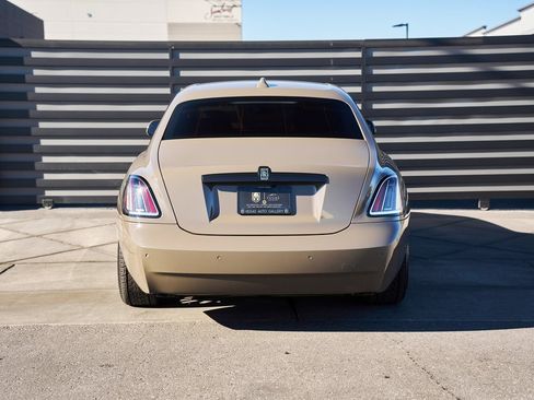 Used 2025 Rolls-Royce Ghost image 15
