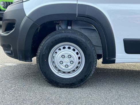 Used 2025 RAM ProMaster 3500 w/ Convenience Group image 11