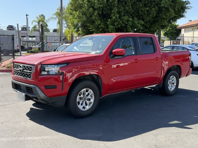 Used 2024 Nissan Frontier SV RWD image 3