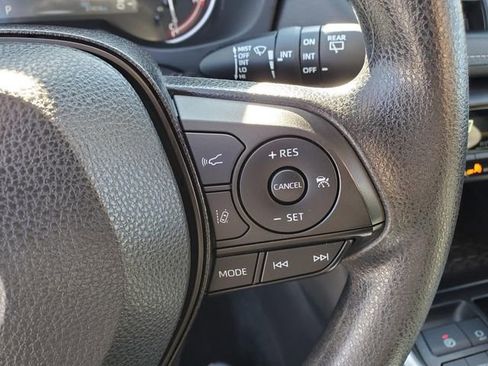 Used 2023 Toyota RAV4 XLE image 20