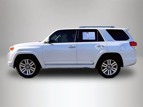 Used 2010 Toyota 4Runner SR5 image 9