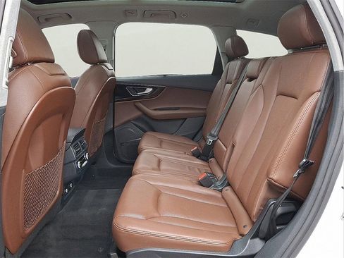 Used 2019 Audi Q7 3.0T Premium Plus image 11