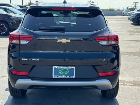 Certified 2023 Chevrolet TrailBlazer LT w/ Convenience Package FWD image 4