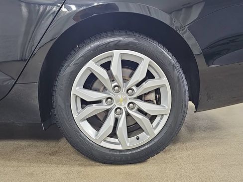 Used 2018 Chevrolet Impala LT FWD image 37