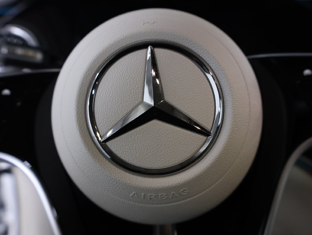 Used 2025 Mercedes-Benz EQS 450+ 4MATIC SUV image 15