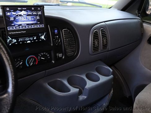 Used 1998 Dodge B1500 image 45