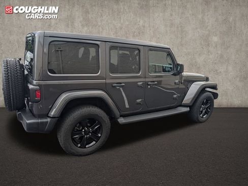 Used 2021 Jeep Wrangler Unlimited Sahara AWD/4WD image 8