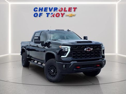 Certified 2025 Chevrolet Silverado 2500 ZR2 AWD/4WD image 1