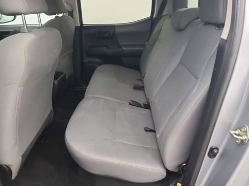 Used 2016 Toyota Tacoma SR image 20