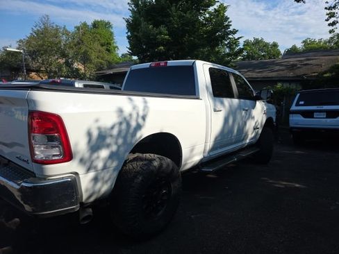 Used 2022 RAM 2500 Big Horn AWD/4WD image 10