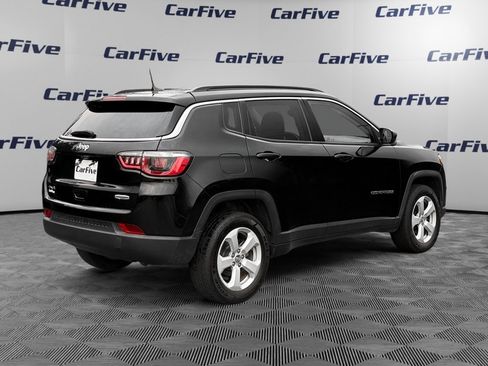 Used 2019 Jeep Compass Latitude AWD/4WD image 6