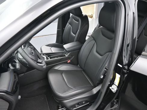 New 2026 Jeep Compass Limited image 11