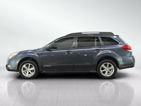 Used 2014 Subaru Outback 2.5i w/ Alloy Wheel Package AWD/4WD image 2
