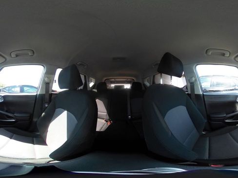 Used 2025 Kia Soul LX w/ LX Technology Package image 40