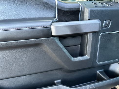 Certified 2019 Ford F150 Platinum w/ Equipment Group 701A Luxury image 11