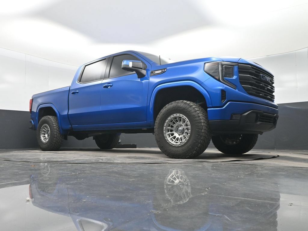 Used 2022 GMC Sierra 1500 Elevation w/ Elevation Premium Package AWD/4WD image 32