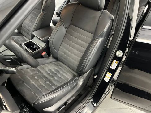 Used 2023 Mitsubishi Outlander SE image 9