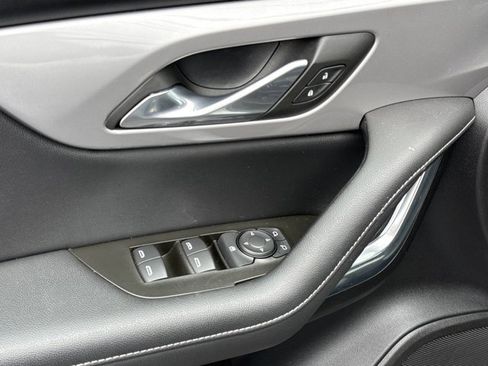 Used 2024 Chevrolet Blazer LT image 15